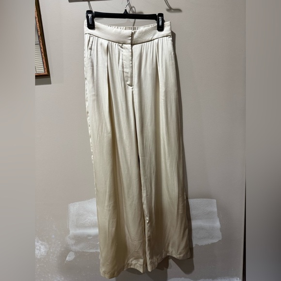 Abercrombie & Fitch Pants - Abercrombie & Fitch Beige Trousers